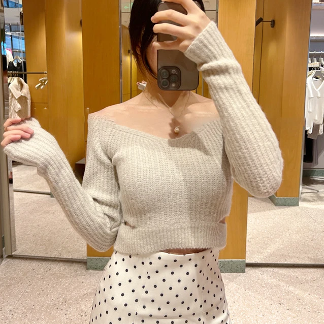 Kuzuwata 2022 Spring Gentle Solid Color Knitted Tops Women Long Sleeve Deep Neck Show-waist Short Sweater Woman Jumpers Femme 