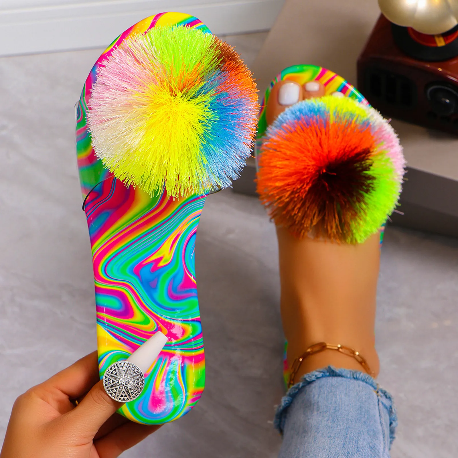 

Candy Color Slides For Women 2024 Summer Colorful Balls Fur Fluffy Slippers Ladies House Fuzzy Flat Slides Outdoor Beach Sandals