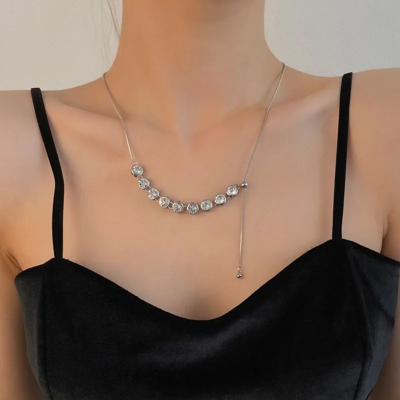 

A Niche Design Light Luxury Necklace For Women With a HighEnd Sense of Coldness Simple and Drawable Collarbone Chain Accessories