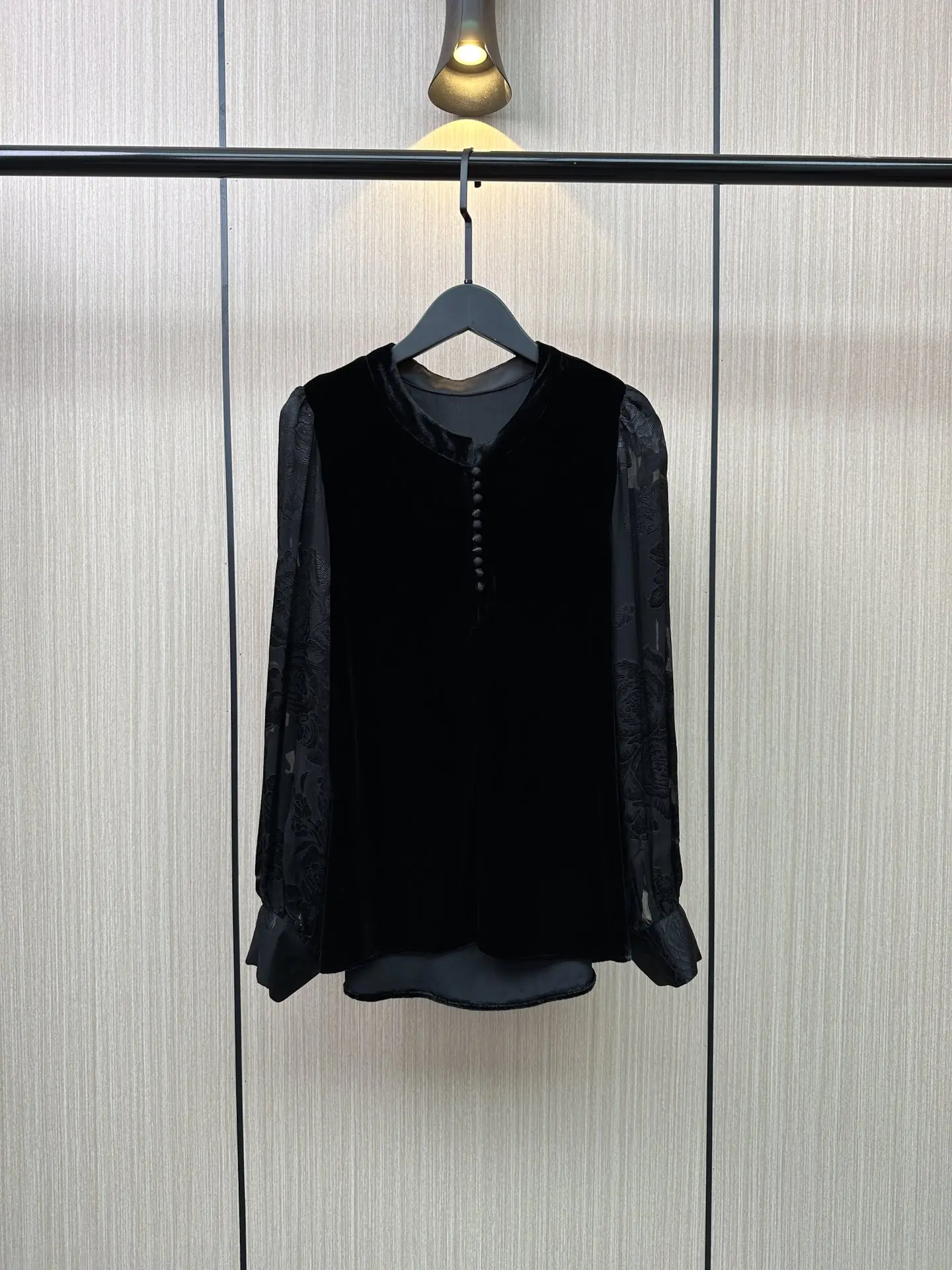 

2023 Women's Clothing Velvet lantern large sleeve top Autumn Winter New 1107