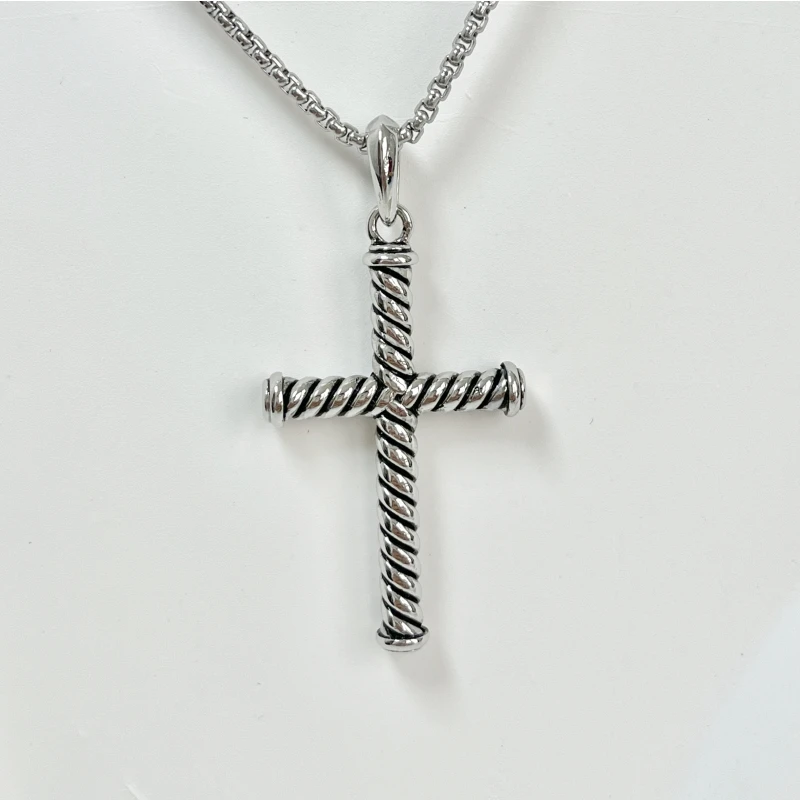 

MAY DY Necklace CHEVRON CROSS PENDANT IN STERLING SILVER
