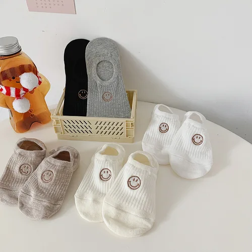 여성용 웃는 얼굴 자수 흑백 양말, 얇은 얕은 입, 보이지 않는 미끄럼 방지 실리콘 보트 양말, 5 켤레 여름 2