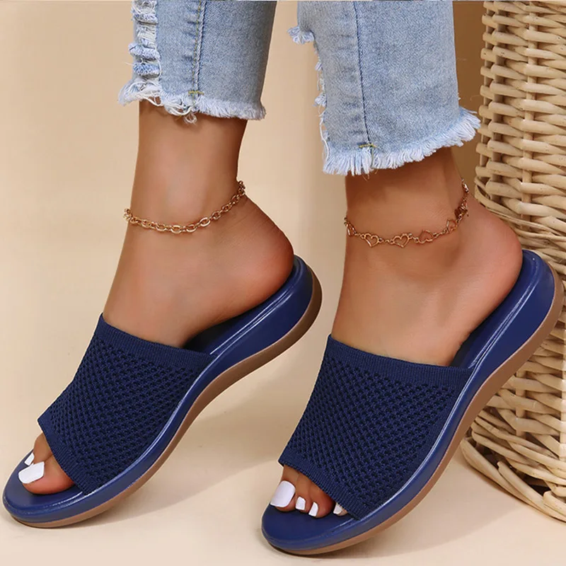 Wholesale Hot sale fashion trendy round toe casual buckle girls flat  sandals flat shoes plus size big size outdoor sandals for women From  m.