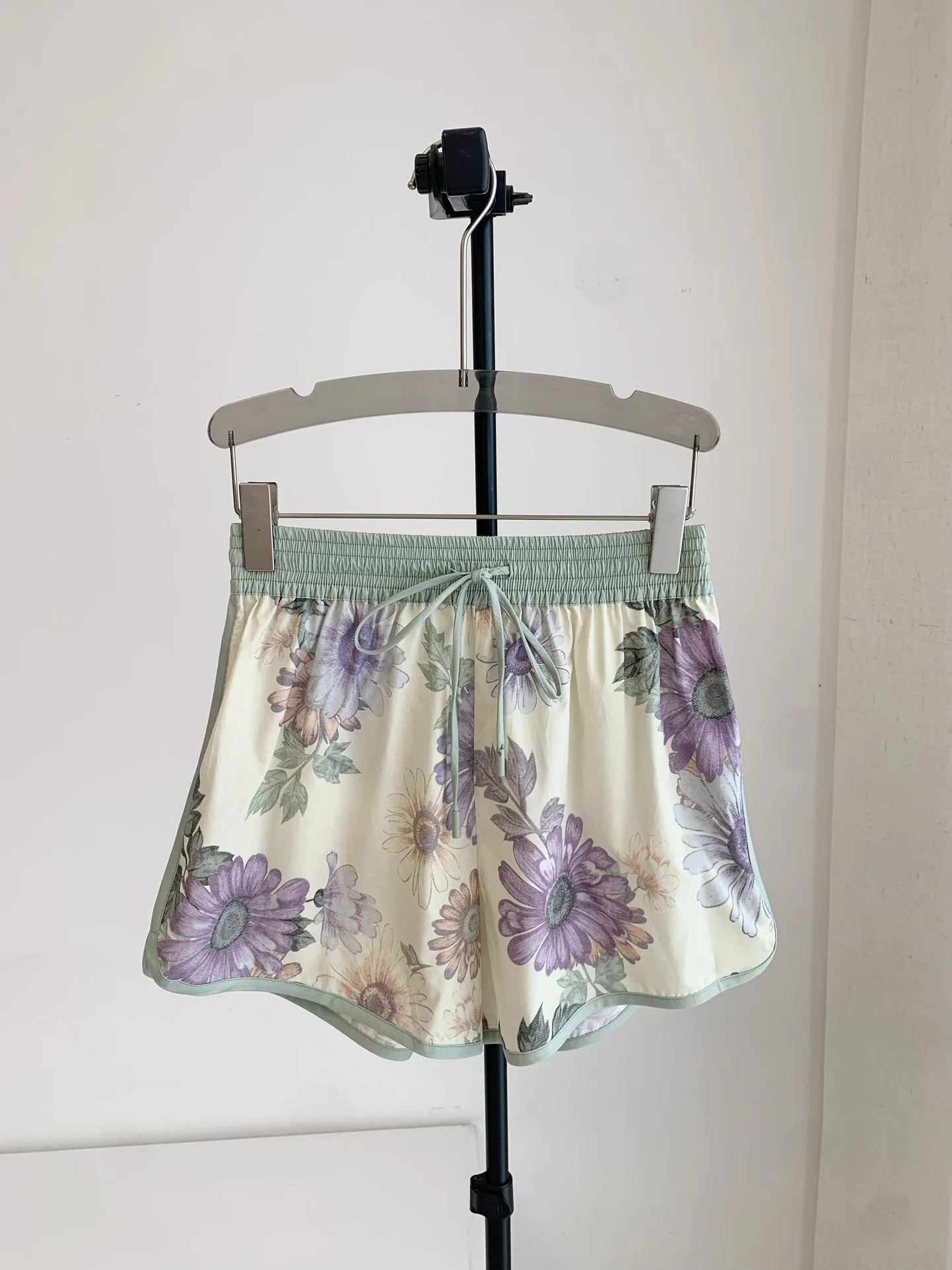 Women Flower Print Elastic Waist Drawstring Organic Cotton Shorts