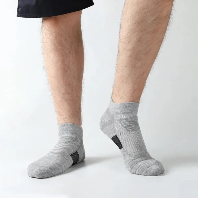1/3 paires de chaussettes de Football antidérapantes pour hommes, chaussettes en coton, Tube court et Long, chaussettes de Sport respirantes et déodorantes 39-45 4 1/3 paires de chaussettes de Football antidérapantes pour hommes, chaussettes en coton, Tube court et Long, chaussettes de Sport respirantes et déodorantes 39-45 4