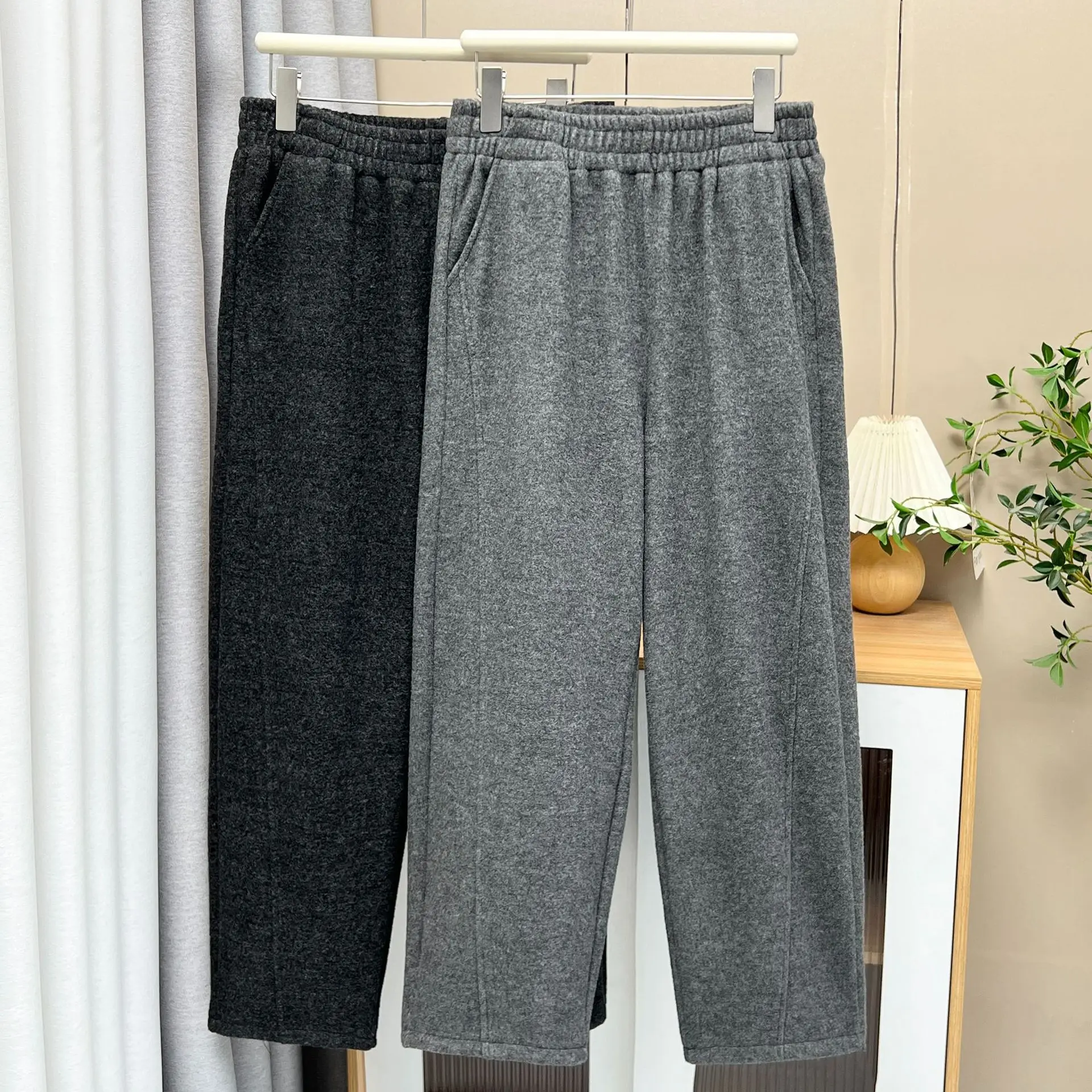 Autumn And Winter Style Fleece And Thickened Casual loose-fitting Trousers XXXXL Fashion Plus Size Women's Straight  Pants 2578