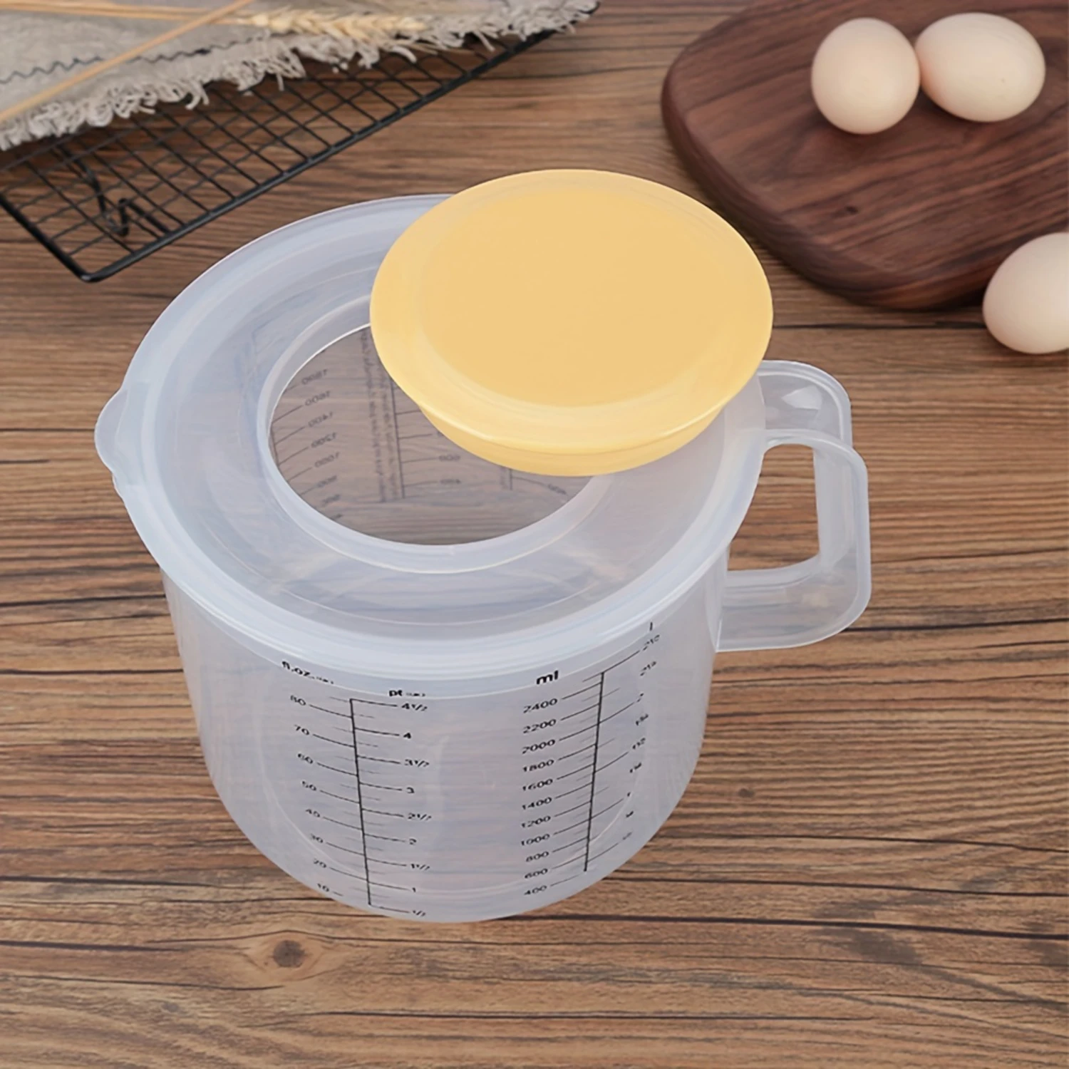Durable Mixing Bowl with Lid and Measurements-Plastic, Rust-Resistant with Handle for Baking and Salad Preparation