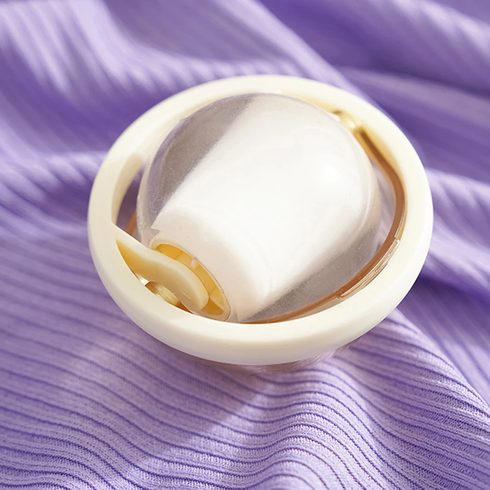 

Роликовый инструмент для чистки одежды