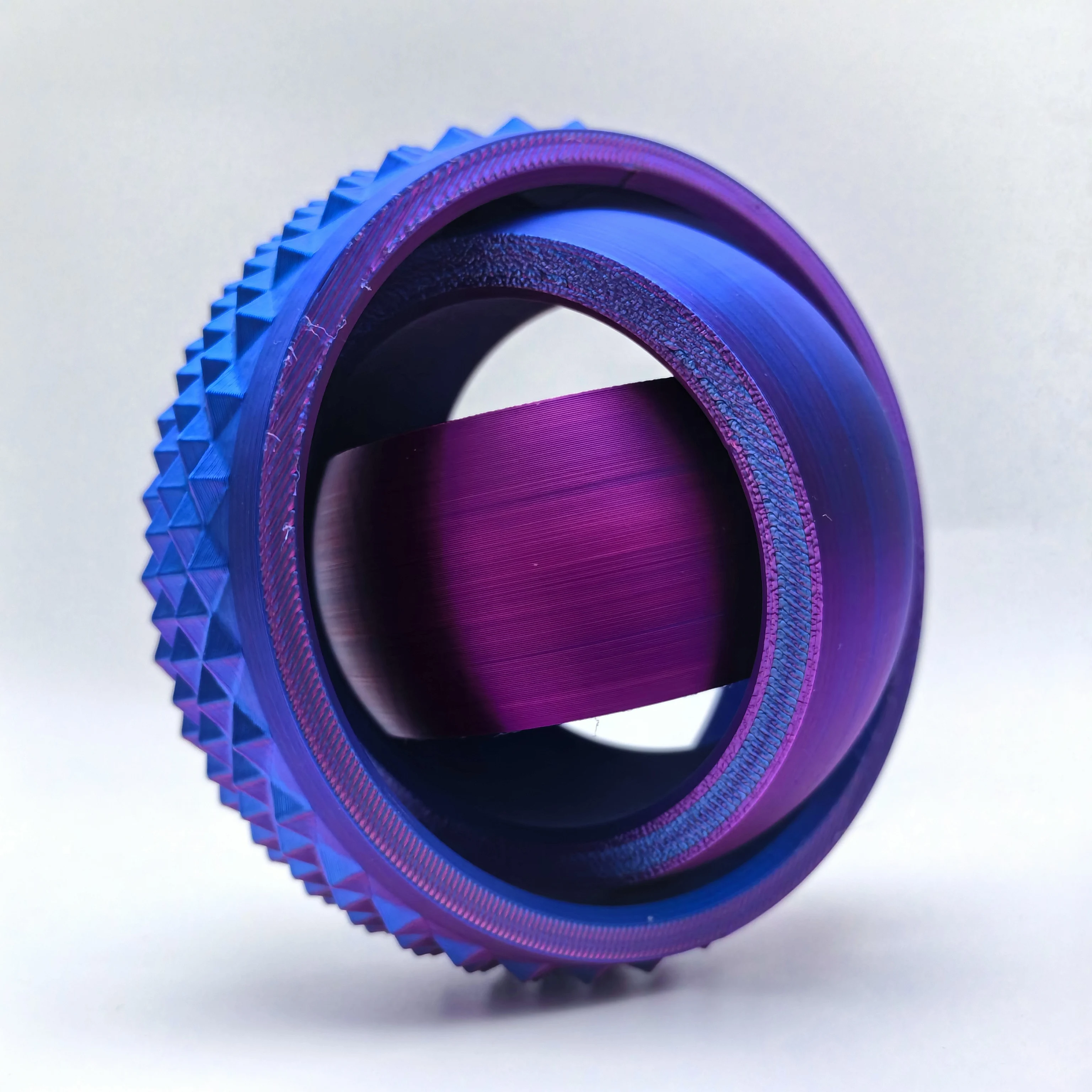 Fingertip Gyroscope Toy 3D Printed Rotating Ball Toy O-Shaped Universal Fingertip Gyroscope Gravity Rotation Anxiety Relief Decompression Cool Toy