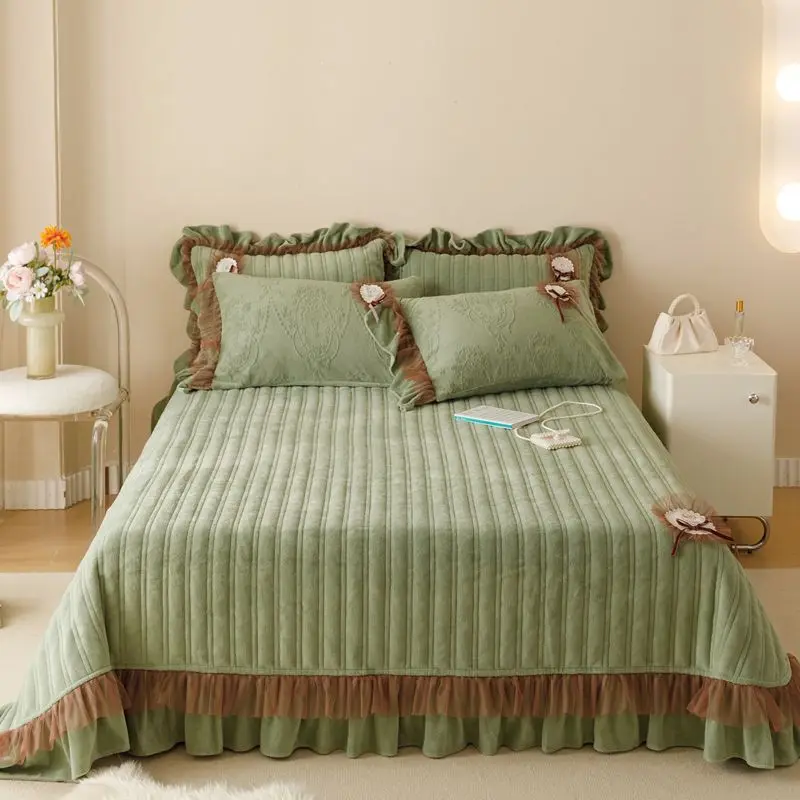 Quilted Bed Skirt Set Bedspreads Warm Winter Mattress Covers Protector Elastic King Size Bedding Mattresses Pillowcases 3pcs