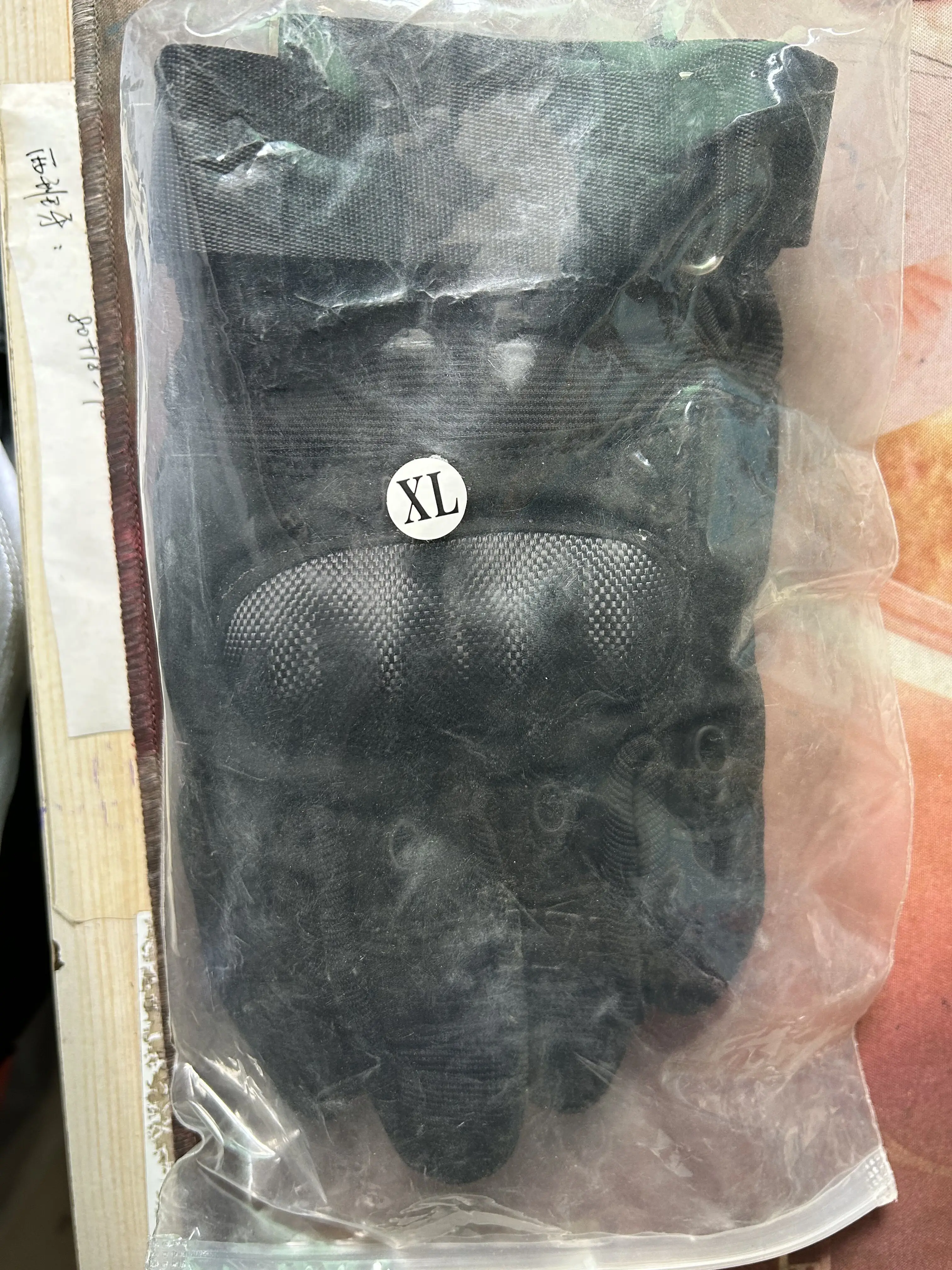 Secure Men's Tactical Gloves with Armor Protection for Enhanced Comfort