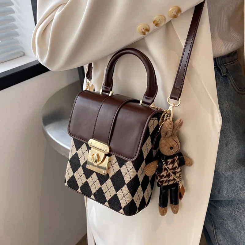French Style Special-Interest Design 2024 Spring New Women's Popular Messenger Portable Small Square Bag