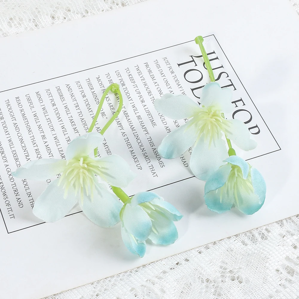 Set of 10/20 Daisy Artificial Flowers for Home Decor and Wedding Decoration - Elegant Fake Flower Ornaments for DIY Crafts and Bouquets