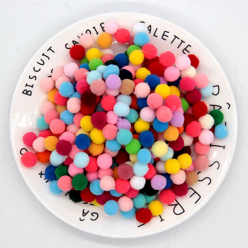 도매 Pompoms 8mm 10mm-30mm 부드러운 Pompones 푹신한 플러시 모피 공 공예 장난감 DIY 홈 인테리어 바느질 용품 액세서리
