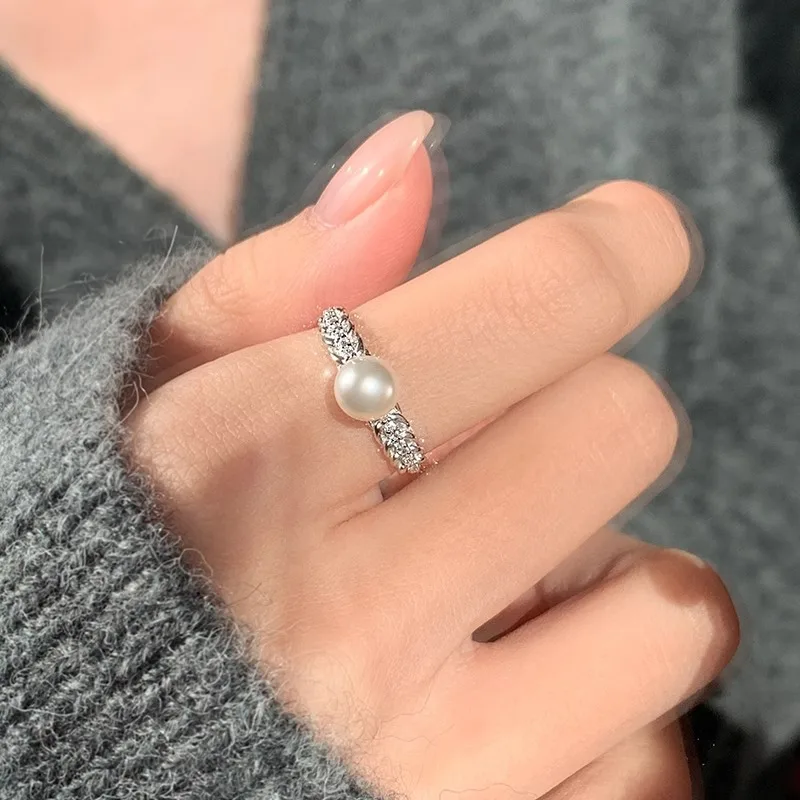 New Light Luxury Zircon Pearl Ring for Women Open Metal Finger
