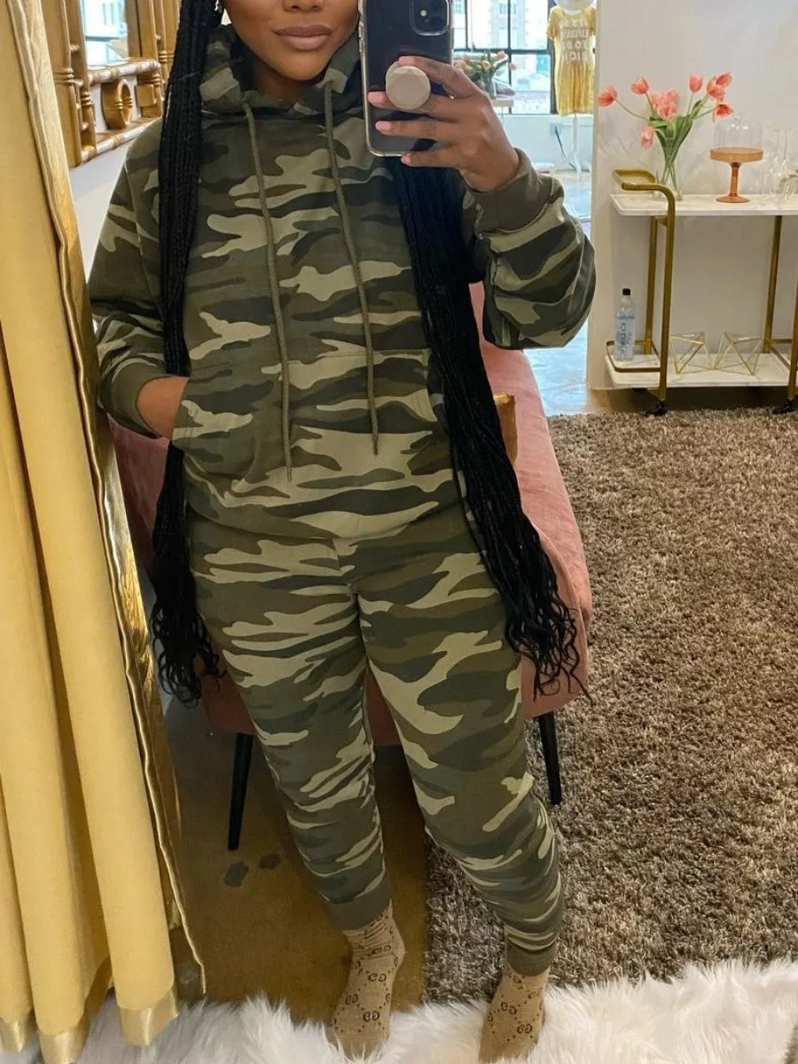 LW Camo Two Pieces Multicolor Tracksuit Set Camouflage Print 2pcs Kangaroo Pocket Drawstring Hoodie&Skinny Casual Trousers
