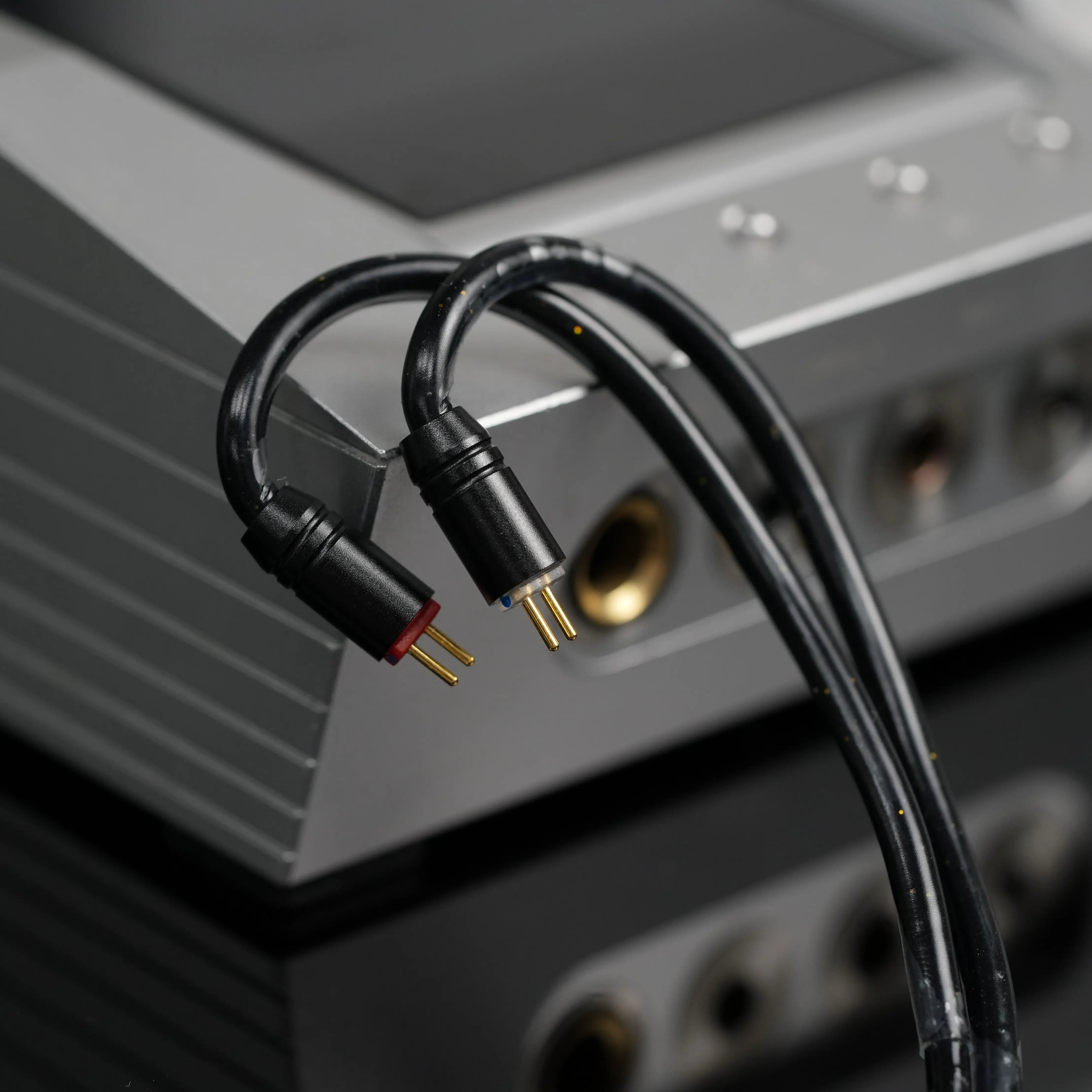 XINHS-121 Multi-Element 2.5mm/3.5mm/4.4mm Modular Headphone