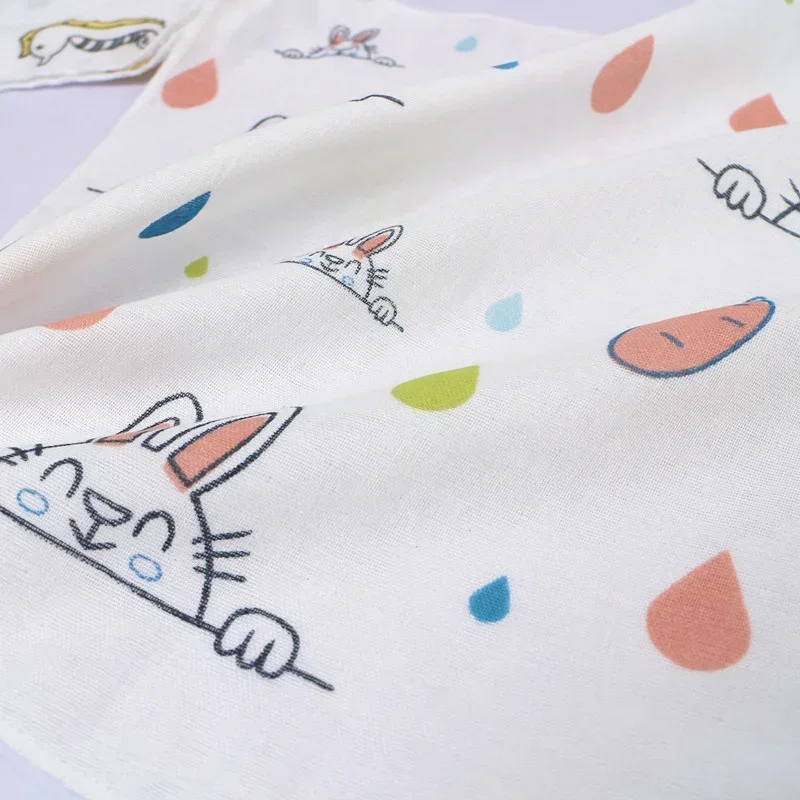 1Pcs 30*30cm Baby Bath Cotton Baby of Pure Cotton Gauze Soft Cartoon Pattern Bath Feeding Saliva Towel
