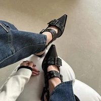 French Style Pointed Toe Mary Jane Shoes Retro Medium Thick Heel Shoes for Women with Skirts and Small Leather Shoes - Image 2