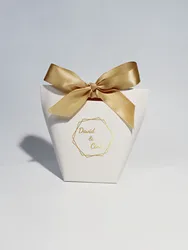 Elegant Personalized Mini Gift Boxes with Gold, White, and Pink Ribbon - Custom Name Candy Boxes - 100pcs (Gold)