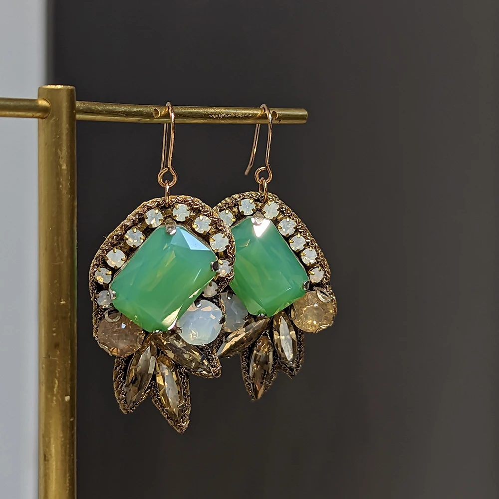 

Amorita boutique vintage irregular earrings