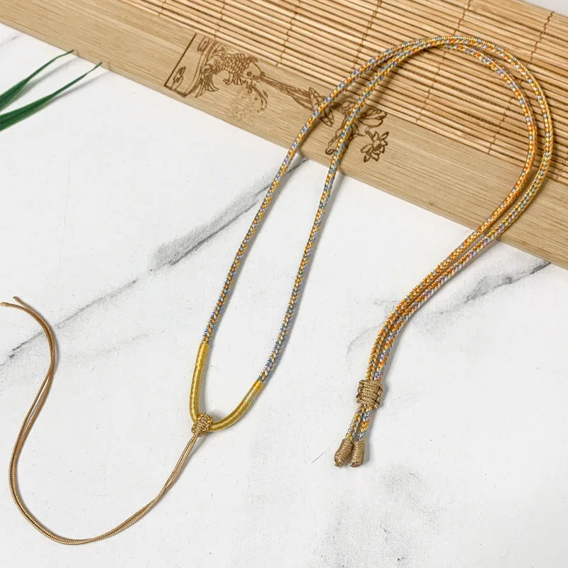 قلادة مطرزة متدرجة مستوحاة من الصين مع حبل قابل لل...