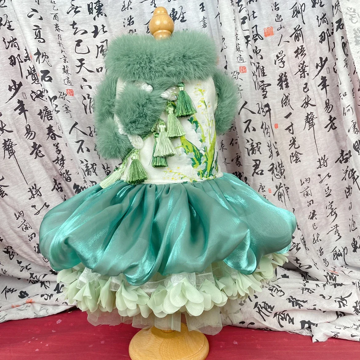 

Chinese Style Puppy Clothing Fashion Handmade Plush Velvet Cheongsam Princess Dress For Small Medium Dog Poodle Pet Dog Clothes