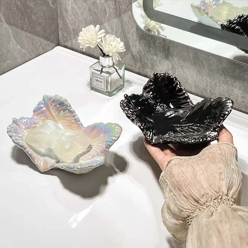 Creative Ceramic Draining Soap Box, Light luxury  Feather Shaped Soap Dishes, Hotel Bathroom Kitchen Supplies, Storage Rack, 1Pc