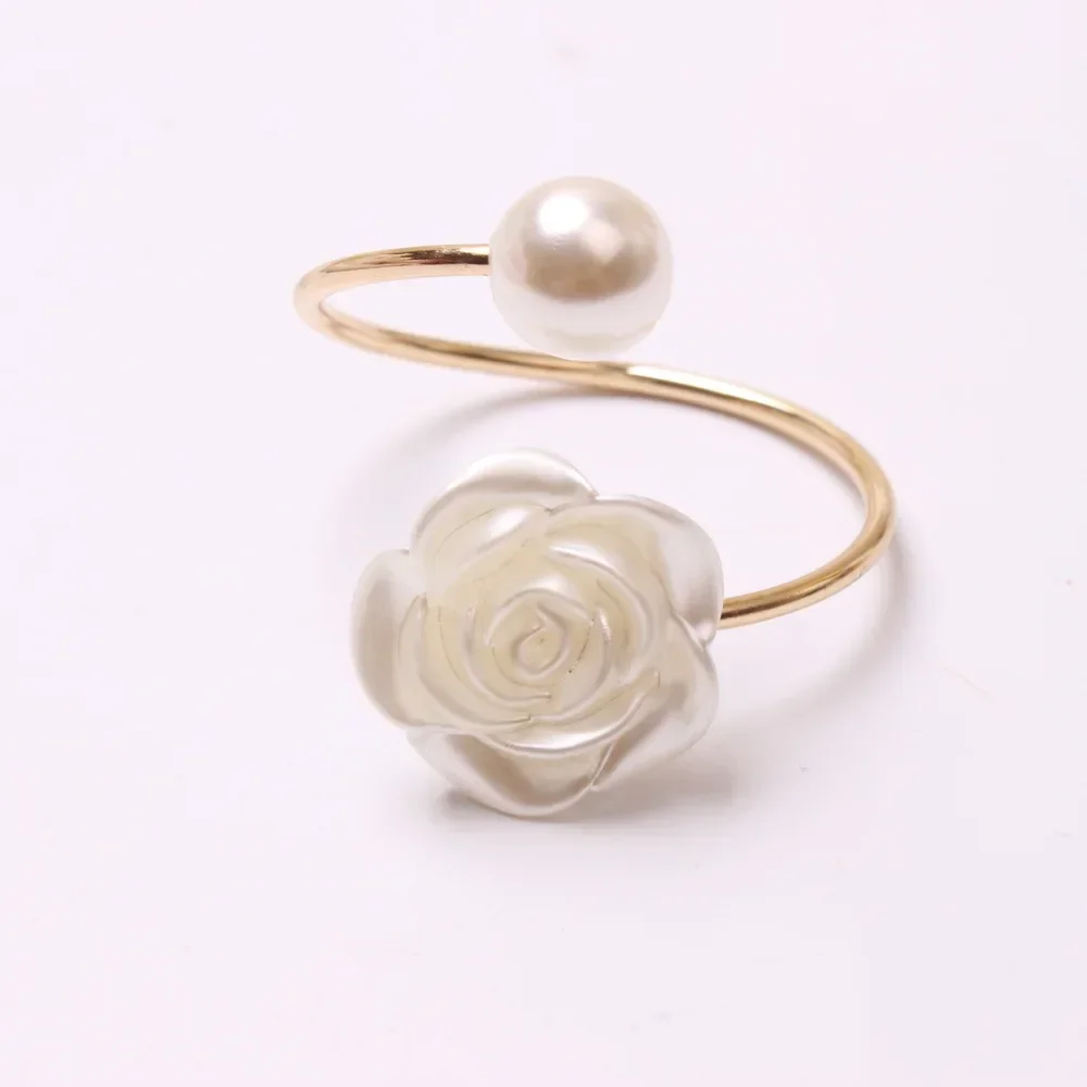 1/3pcs European Style Napkin Ring Cloth Napkin Buckle Flower Pattern Serving Napkins Wedding Party Table Decoration