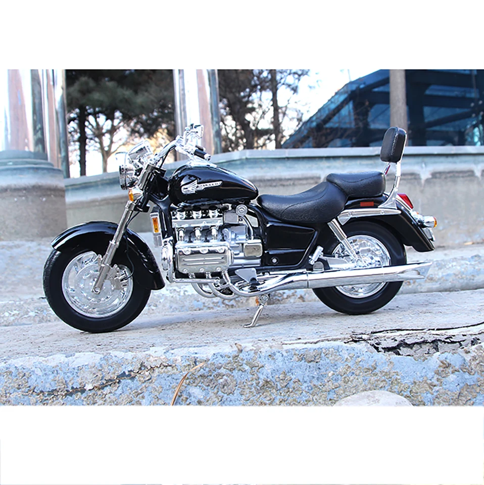 MOTORMAX Honda Valkyrie ワルキューレフィギュア 1/6 New Honda Valkyrie Motor Max Diecast & Plastic 1/6 Scale