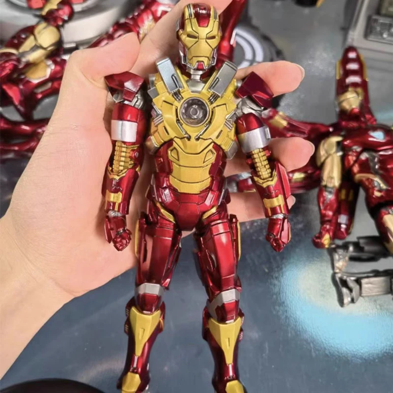 

Hot Original Zd Toys 1:10 Marvel Figurine Avengers Iron Man Action Figure Mk5 Mk21 Mk17 Figurine Led Mk46 Legends Collect Gift T