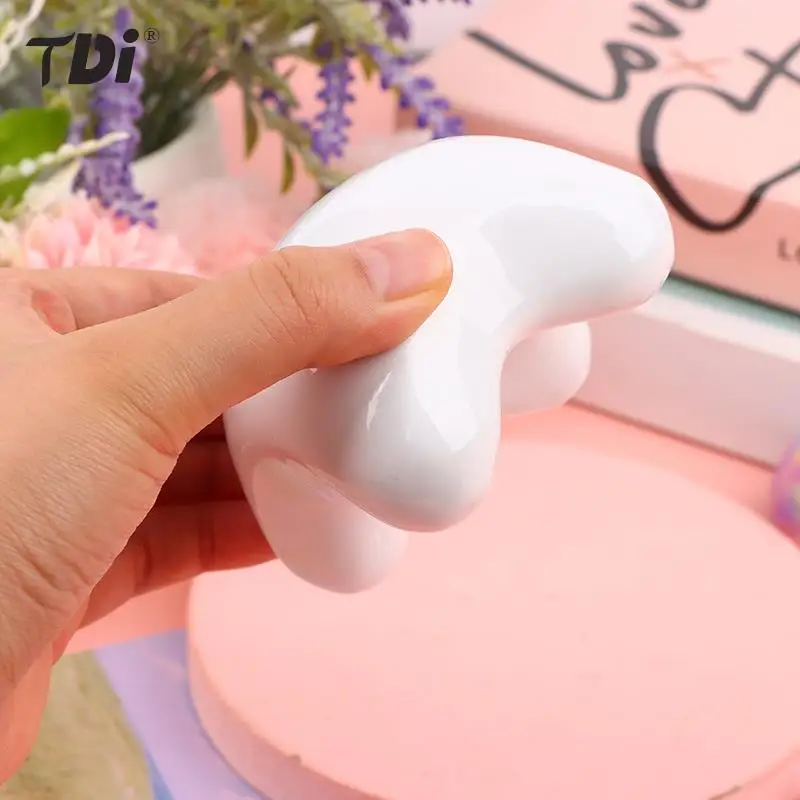 

Handheld Circular Ceramic Scraping Board Acupoint Massager Full Body Universal Type Back Massage Relax Pulling Tendons Tool