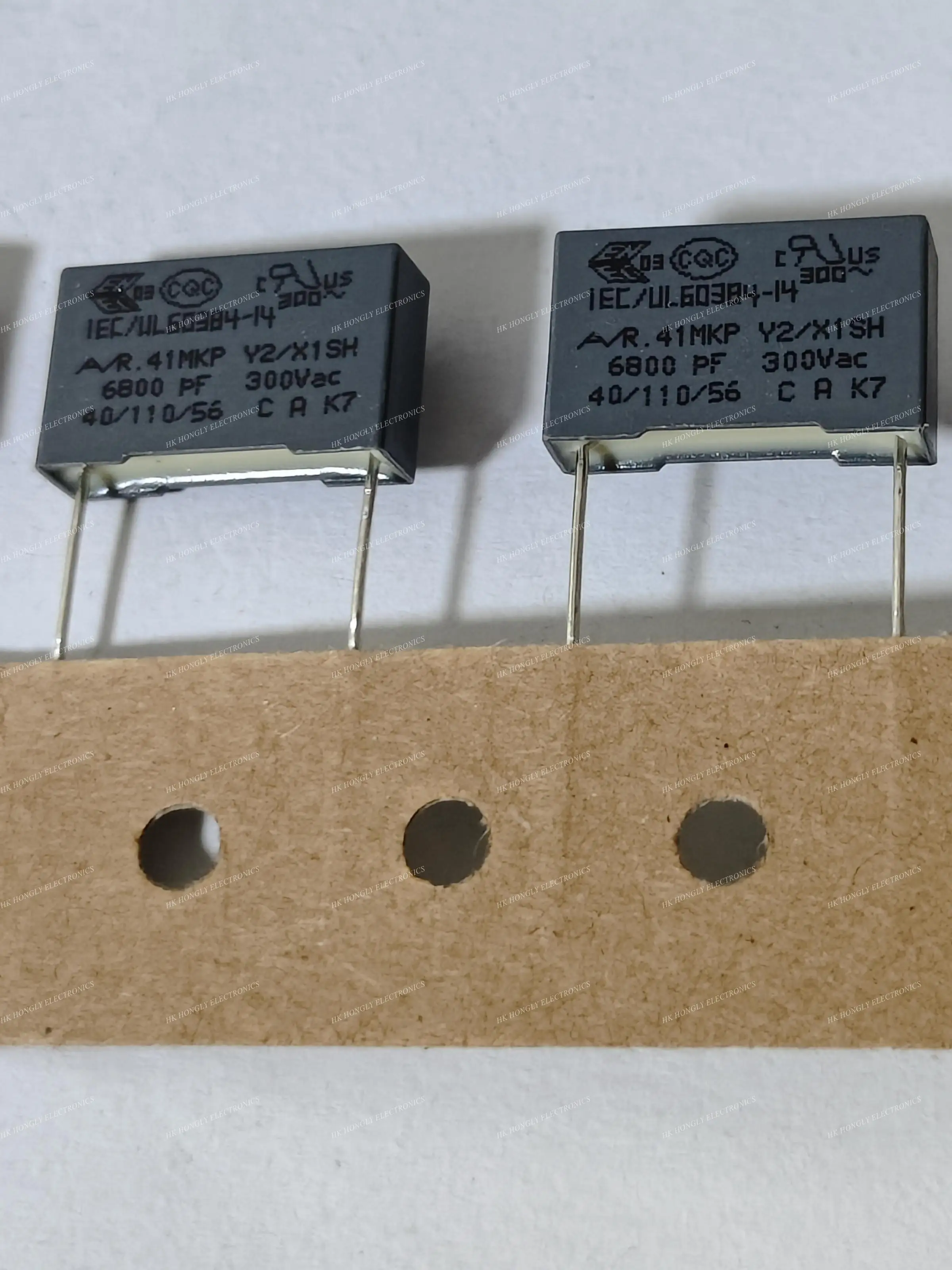 Enhanced High-Performance Film Capacitor Set, 300VAC, 10mm Pitch, 1000PF - 4700PF, Pack of 10