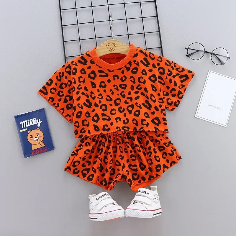 Kids clothing set girls clothing set Summer Children's girls Clothing Sets Fashion Print Short Sleeve T-Shirt + Shorts 2 Pcs