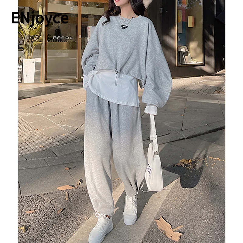 

Sports Sweatsuit Set for Women Two Piece Outfits Oversized Sweatshirt Crop Tops and Sweatpants Jogger Tracksuits Loose Trouser