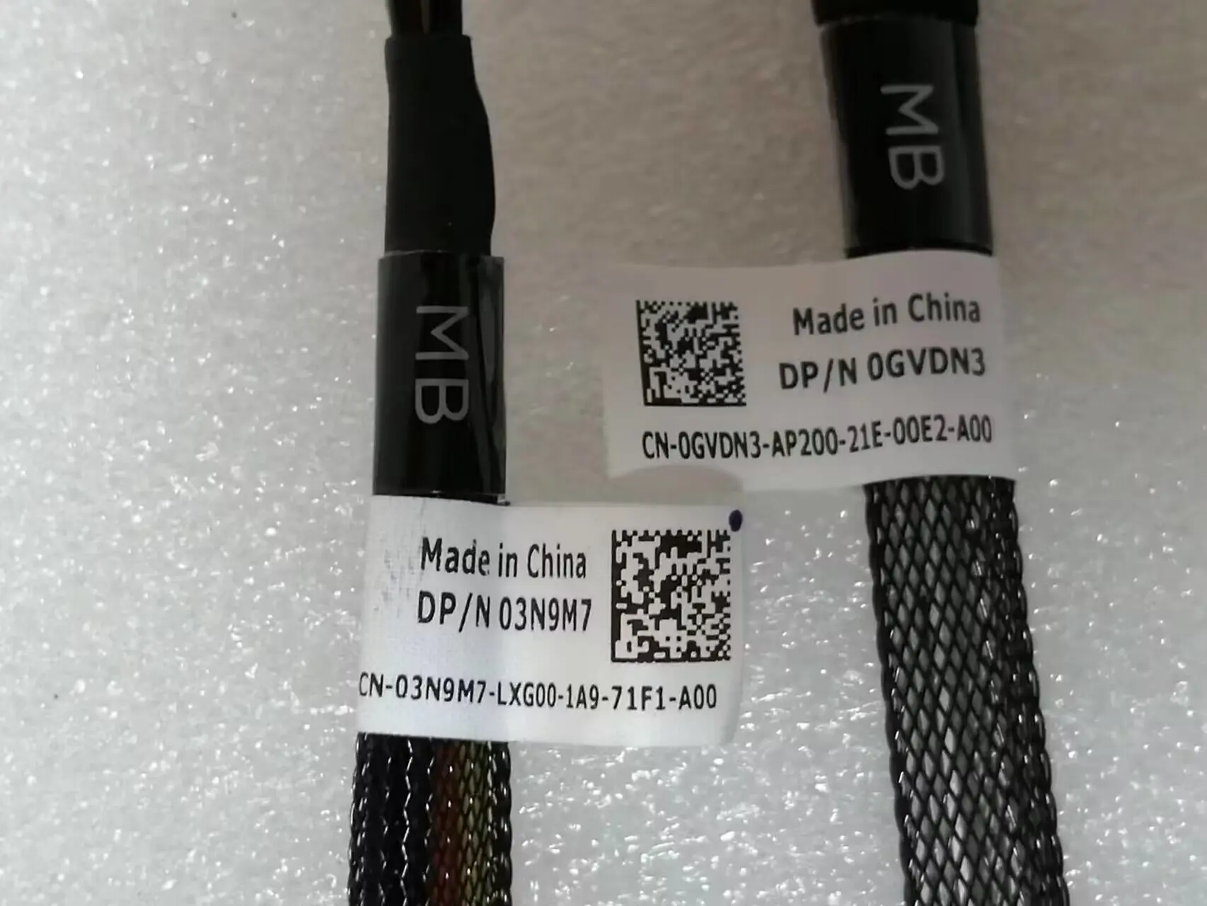 0GVDN3+03N9M7 for T140 SATA cable GVDN3+3N9M7