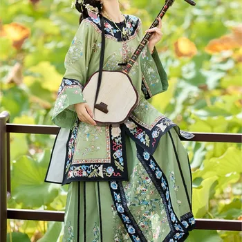 Hanfu front dust mirror female heavy industry embroidery on the cloak dress