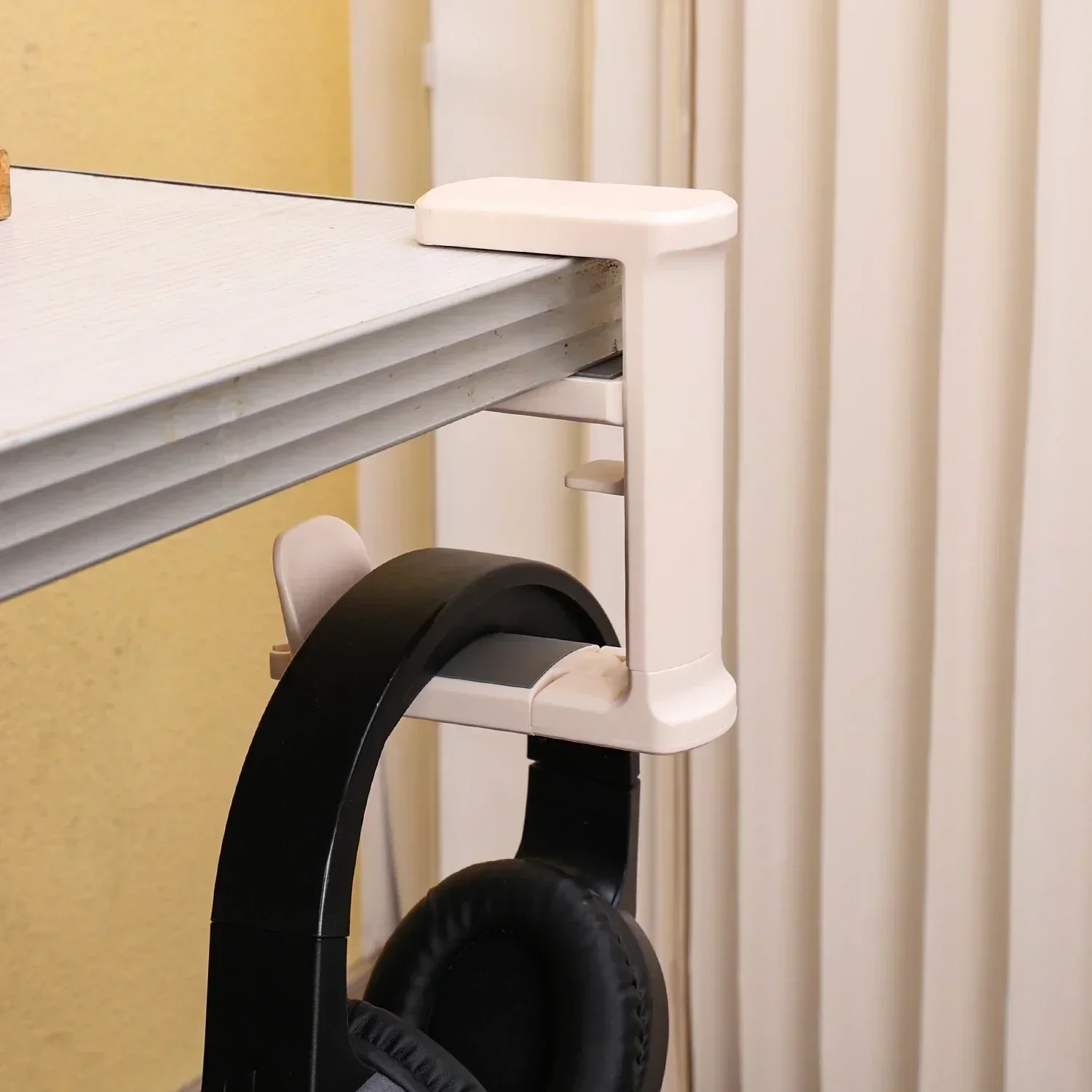 Adjustable Clamp Headphone Holder Headset Stand 360°Rotating Clamp-on Earphone Holder Hanger Hook with Cable Clip Organizer