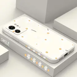 Elegant Daisy Silicone Phone Case - Stylish Protection for MOTO EDGE 20 (White)