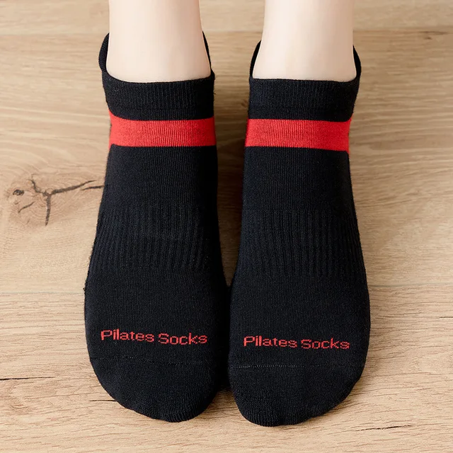Large Women Non-slip Size Yoga Socks Silicone Gym Fitness Dance Sports Socks Unisex Men Women Cotton Breathable Pilates Socks 2