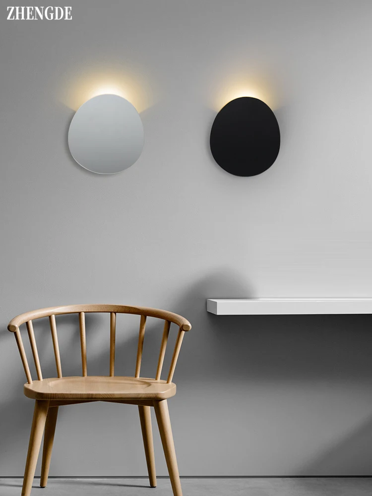 Настенная лампа-светильник