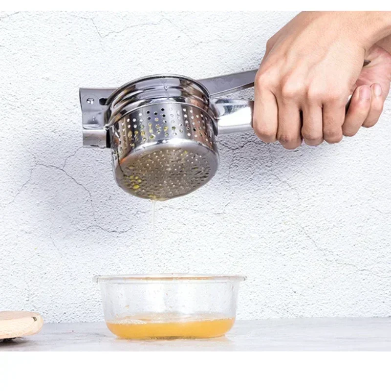 Masher Ricer Press Mashed Potatoes Stainless Steel Crushing Puree Fruit Vegetable SqueezerJuicer Press Maker Kitchen Tools Garlic Masher Potato Masher