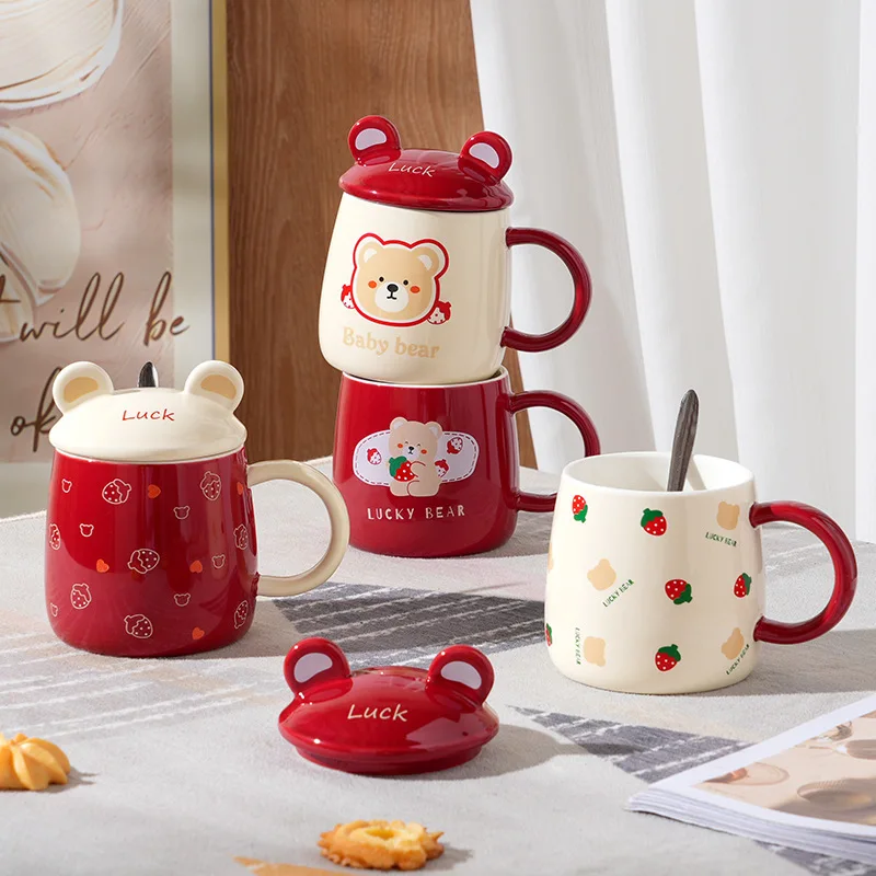 

Christmas Strawberry Bear Ceramic Milk Cup, Drinking Water Cup, Home Coffee Cup, Large Capacity Mug with Lid