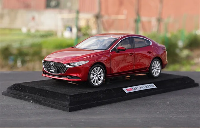 新しい 1:18 マツダ 3 アクセラ合金車モデルダイキャストメタル