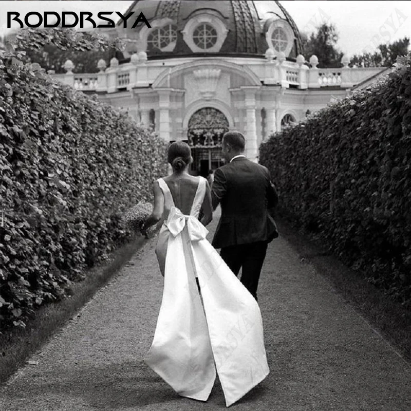 RODDRSYA Short Mini Satin V-Neck Wedding Dress Removable Large Bow Plus Size Backless Spaghetti Strap Bride Party Robe De Mariee
