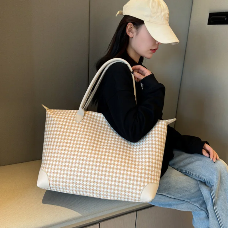 Large Capacity Travel Luggage Bag Accommodation Fitness Storage Portable for Boarding Business Trips Men's Women's Universal