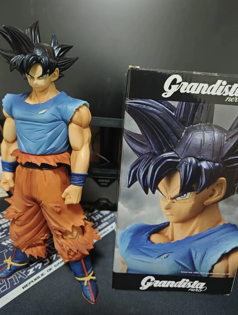 Original Bandai Super Saiyan Dragon Ball Son Goku Action Figures