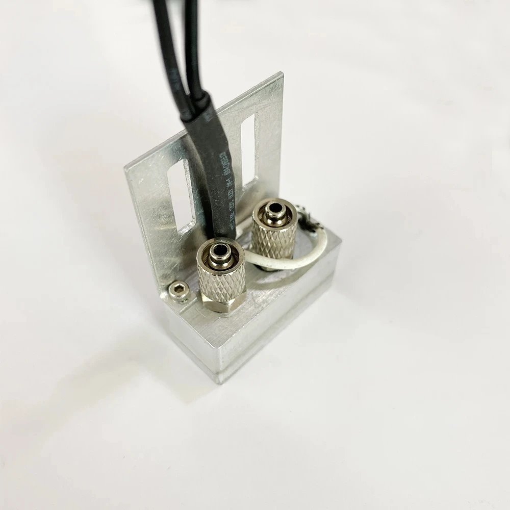 Рисунок 2 - УФ-лампы для закрепления чернил