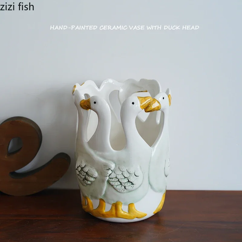 Hand Drawn Duck Shaped Ceramic Vase Animal Flowerpot Home Flower Arrangement Flower Vessels Dried Flower Vase Hydroponic Vases 2