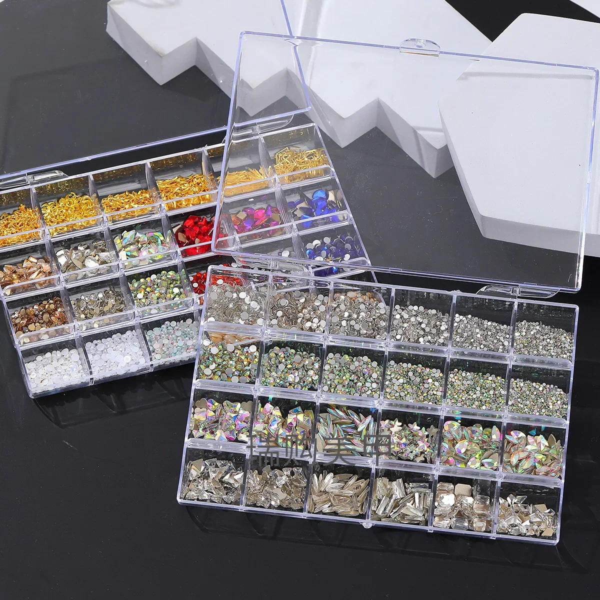 네일 아트 모조 다이아몬드 박스, 평평한 바닥 라운드 하트 물방울, 다채로운 AB 네일 글리터 믹스, 다채로운 액세서리, 24 그리드